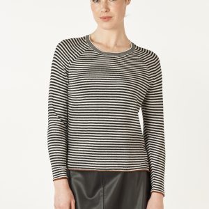 The Essential Stripe Crew is a great way to add a little dimension to an outfit. Pair with jeans or tucked into a skirt for a more polished style.