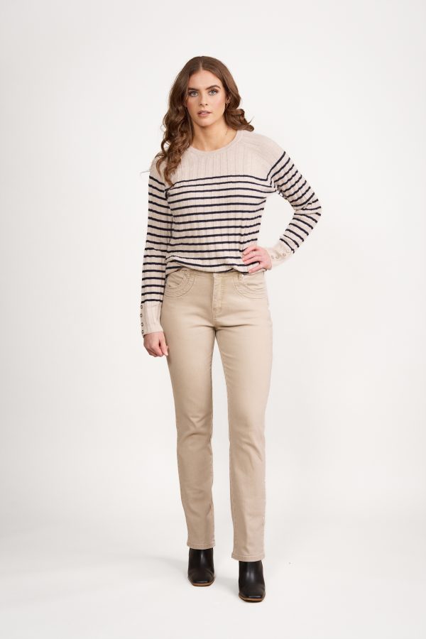 Made from stretch fabric for the perfect fit. Waistband features metal 'V' logo jean button closure, two front, two side and one centre back beltloop.