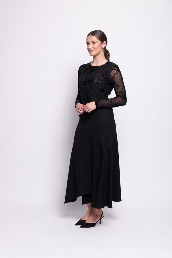 Foil International Velvet Crew in Splatter Black - Image 2
