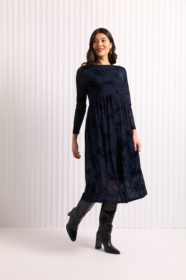 Foil International Velvet Dress in Splatter Midnight - Image 3