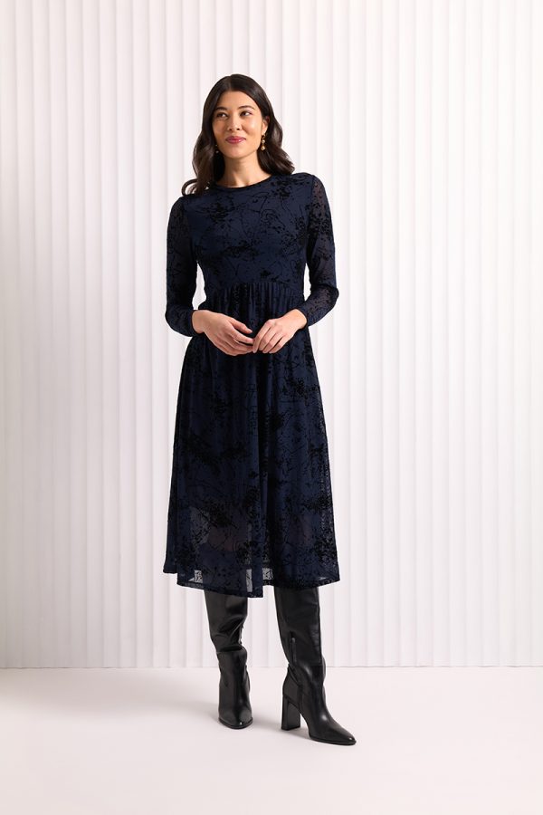 Foil International Velvet Dress in Splatter Midnight - Image 4