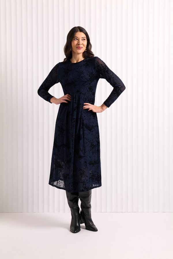 Foil International Velvet Dress in Splatter Midnight - Image 2