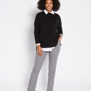 Step up your daily style with the Chevron Pant by Philosophy – a modern wardrobe staple that combines sleek sophistication with everyday ease.