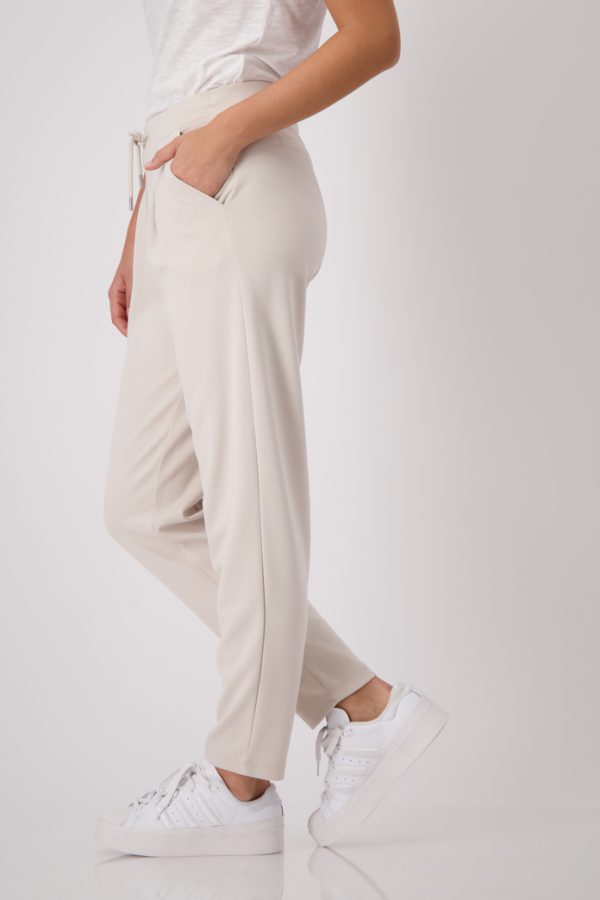 Basic Jogger in Warm Sand - Image 2